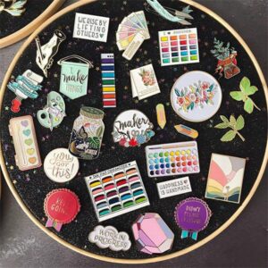 REOVE Wall Hanging Pin Collection Display Stand Enamel Pin Display Holder Display Board, Canvas Leather Embroidery Hoop for Display Pins Buttons Wall Decoration