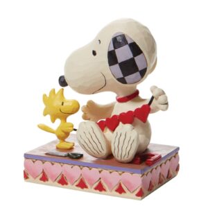 Enesco Peanuts by Jim Shore Woodstock and Snoopy with Heart Garland Figurine- Resin Hand Painted Collectible Decorative Figurines Home Decor Sculpture Shelf Statue Room Desk Collection Gift, 4.5 Inch