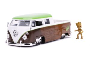 marvel guardians of the galaxy 1:24 volkswagen bus die-cast car & 2.75" groot figure, toys for kids and adults