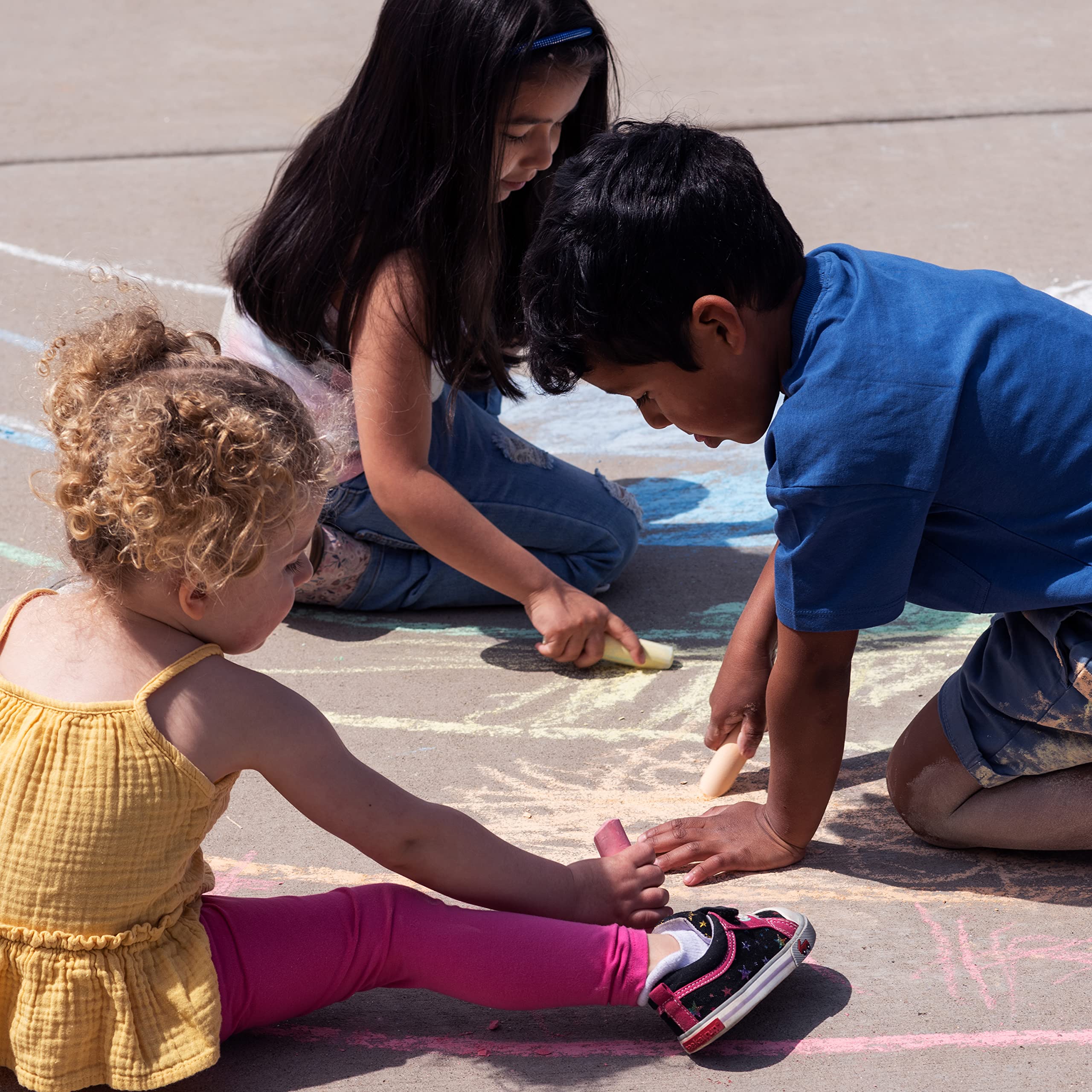 READY 2 LEARN Jumbo Sidewalk Chalk - Set of 20 in 9 Colors - Washable, Non-Toxic, Colored Chalk