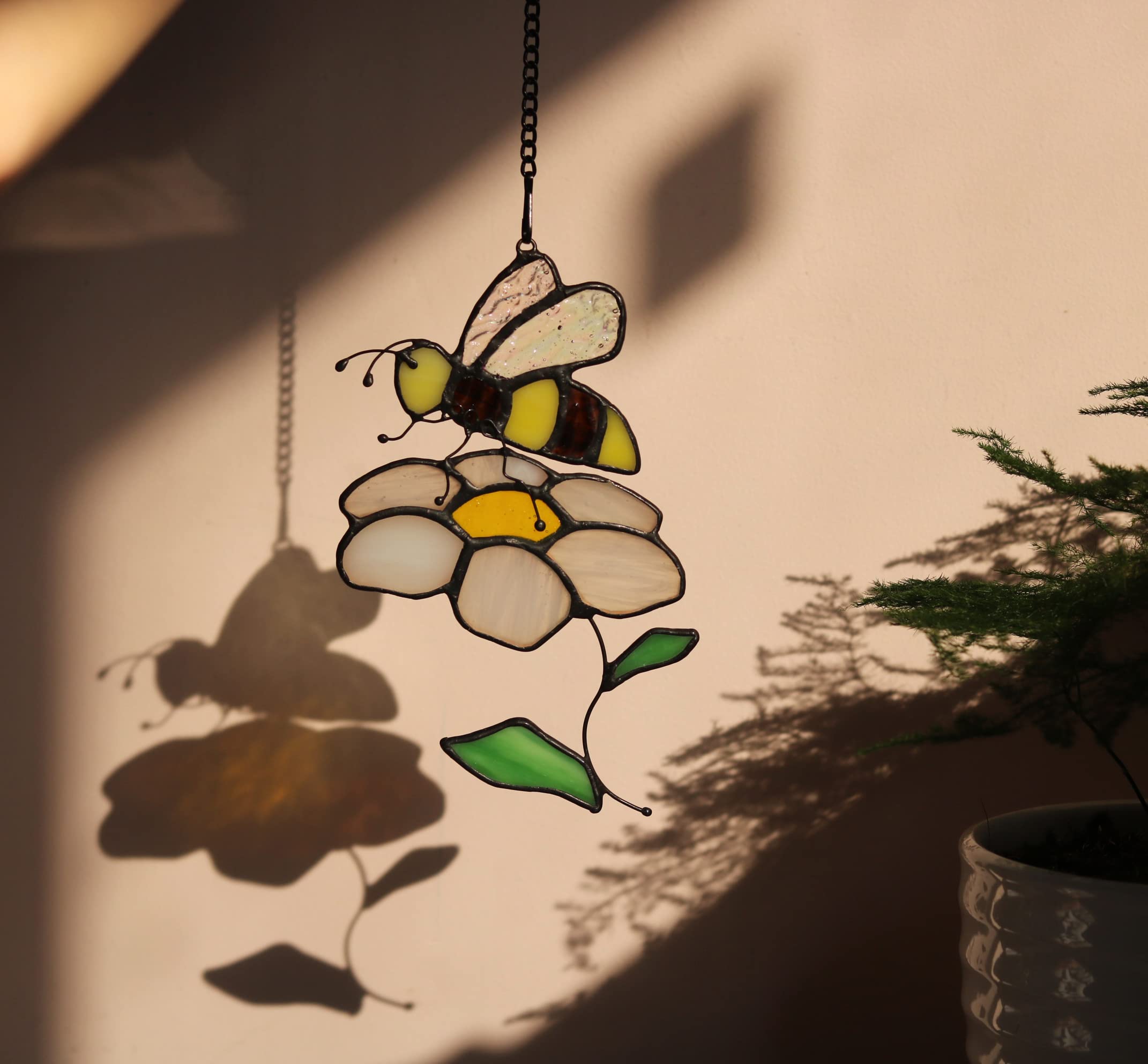 HAOSUM Bee Suncatcher Flower Stained Glass Window Hangings, Bee Decor Party Birthday Bee Gifts for Women,Bee Lovers, Housewarming Gifts.