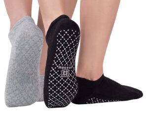 unenow unisex non slip socks with grips cushion for yoga pilates barre home & hospital