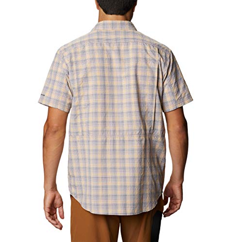 Columbia Men’s Silver Ridge Short Sleeve Seesucker Shirt, Moisture Wicking, Sun Protection, Mocha Gingham Ombre, Small