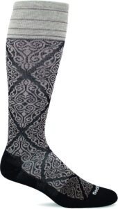 sockwell women's the raj firm graduated compression sock, black - m/l