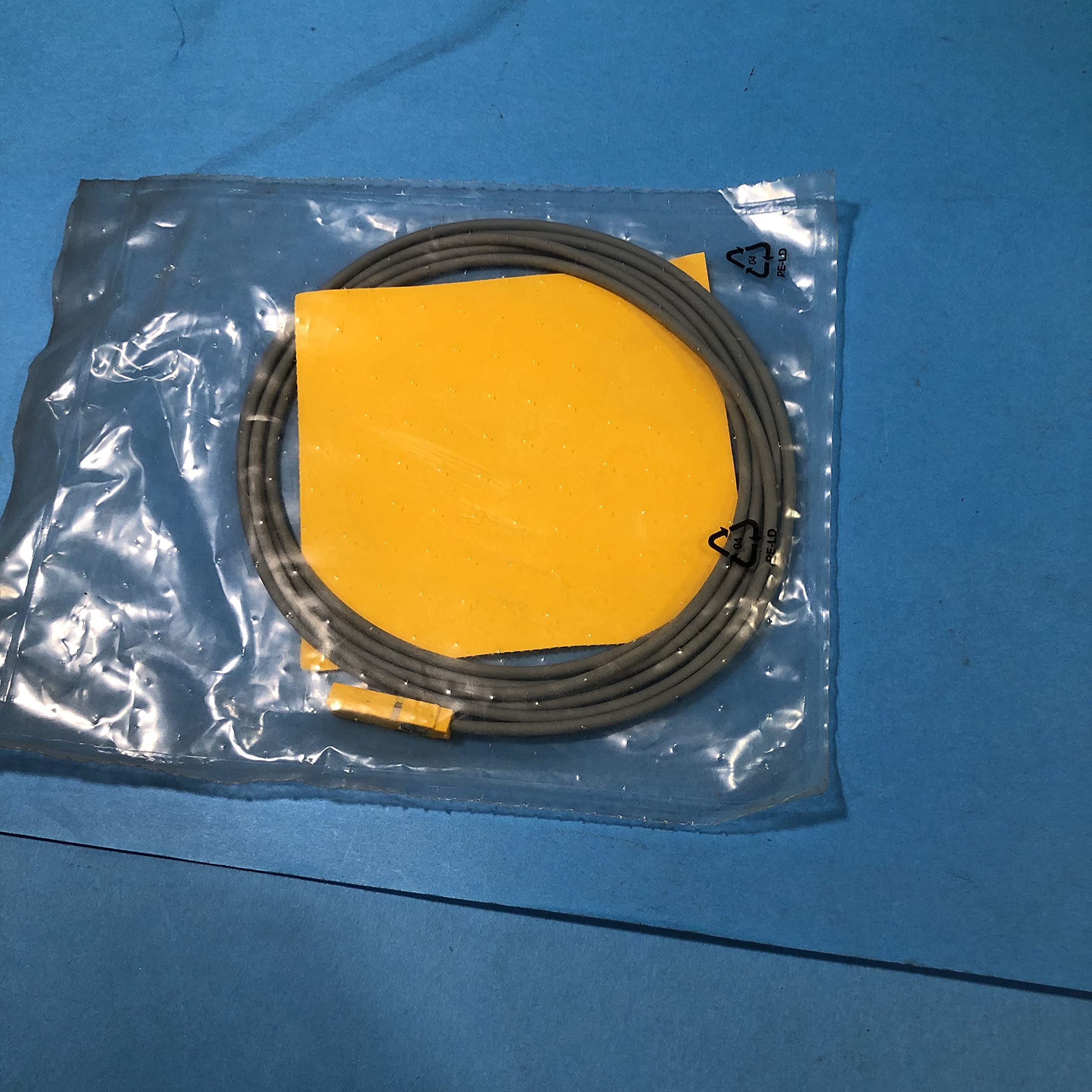 TURCK BI2-Q5.5-AN6X Proximity Sensor, 3 Wire DC NPN Output, 2mm Range, 2 Meter Cable