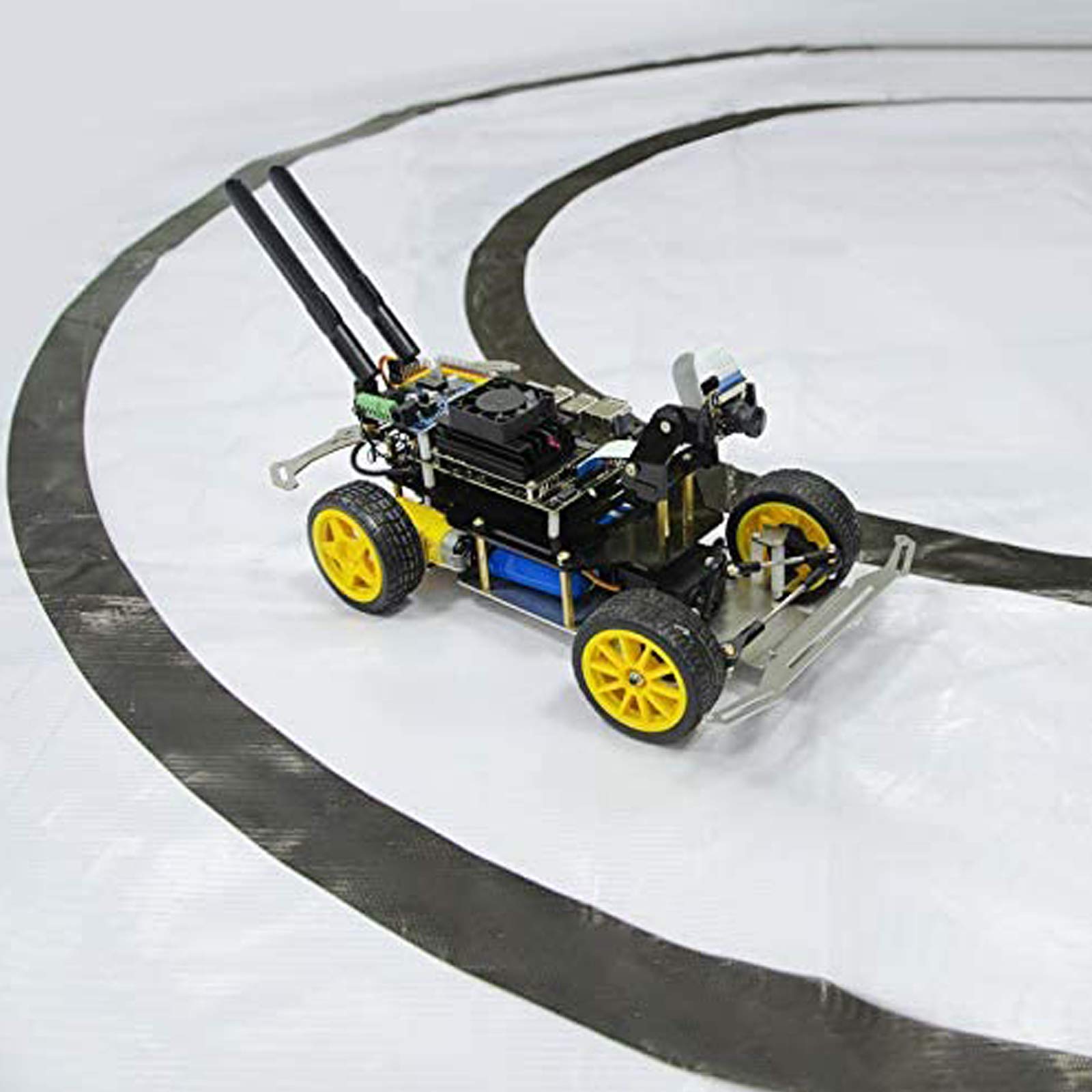 XiaoR Geek AI Racing Robot Powered by Jetson Nano Donkey Car with Deep Learning Slef Driving and Vision Line Following (with Jetson Nano+Assembled)