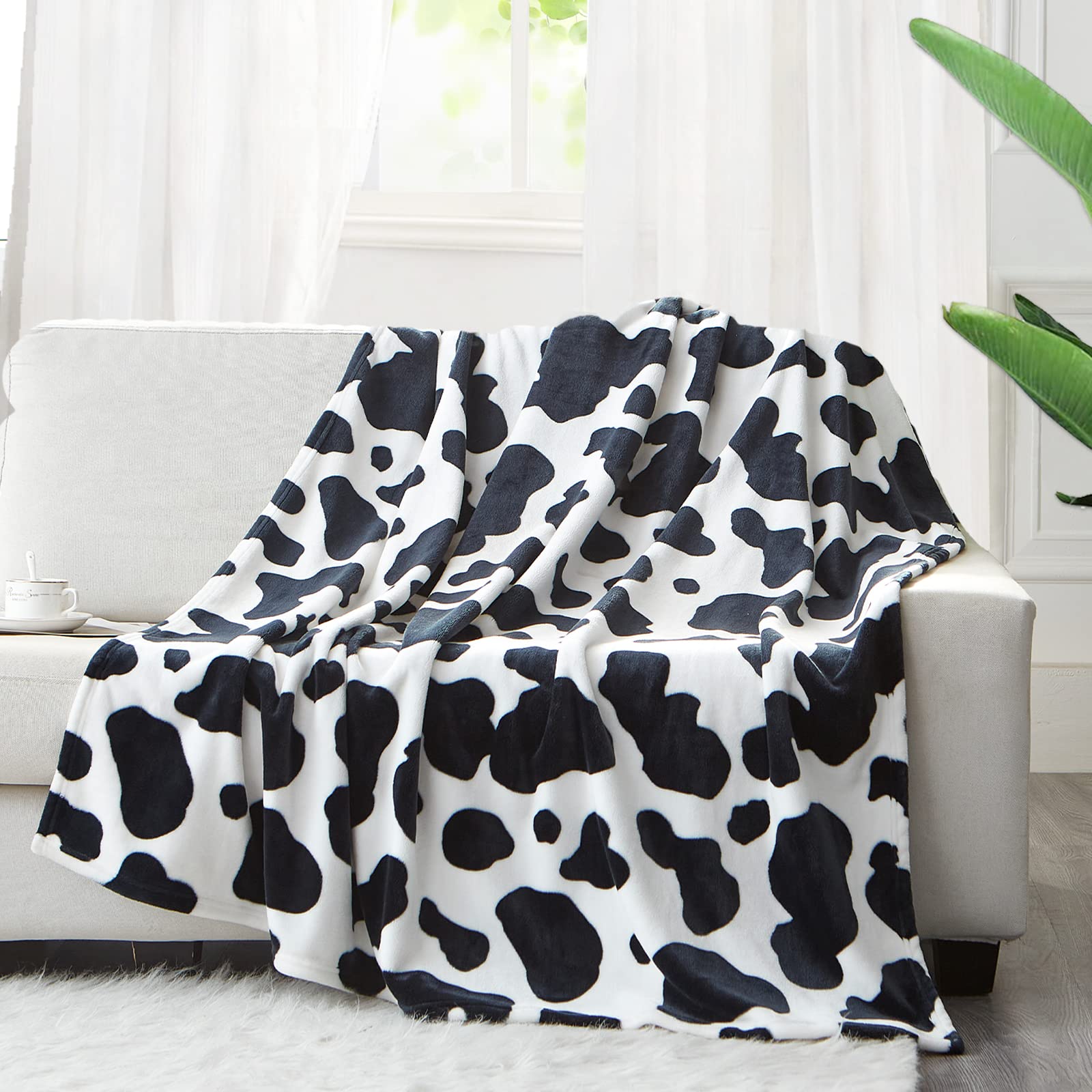 Fleece Cow Print Blanket Black and White Bed Cow Throws Soft Couch Sofa Cozy Warm Small Blankets Plush Gift for Daughter Mom, Bedroom Decor 60x80 inch