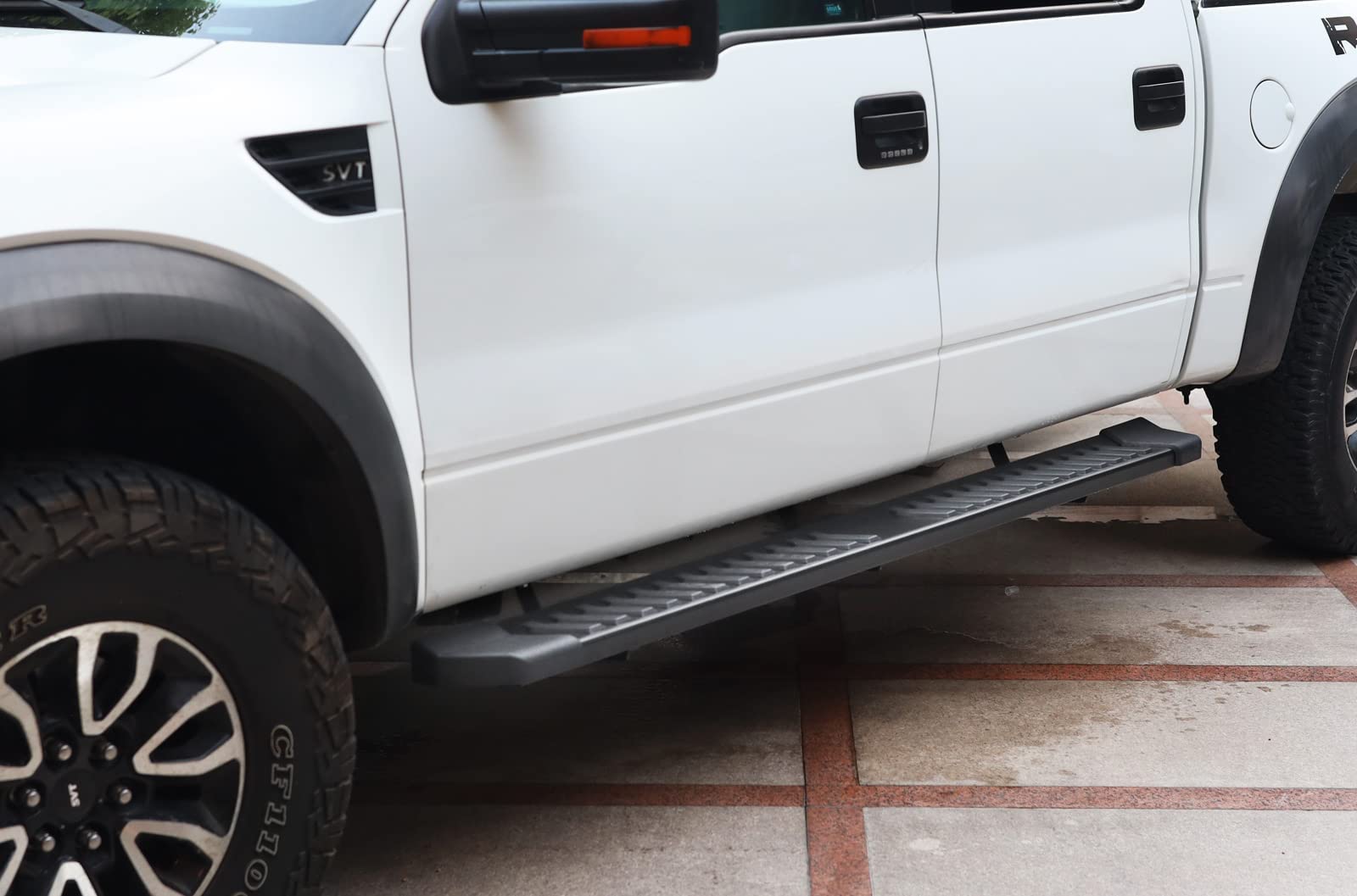 COMNOVA Pair Running Board Nerf Bar Compatible with 17-24 Ford F250 Superduty Crew Cab（4 Full Size Doors） Rocker Slider Side Steps,Width 6 Inches V Style.with OE Style Brackets.