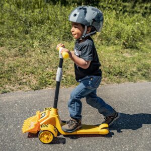 Kid Trax CAT Toddler Kick Scooter, Kids 3 Years or Older, Adjustable-Height Handlebars, Lean to Steer Technology, Removable Bulldozer-Style Scoop