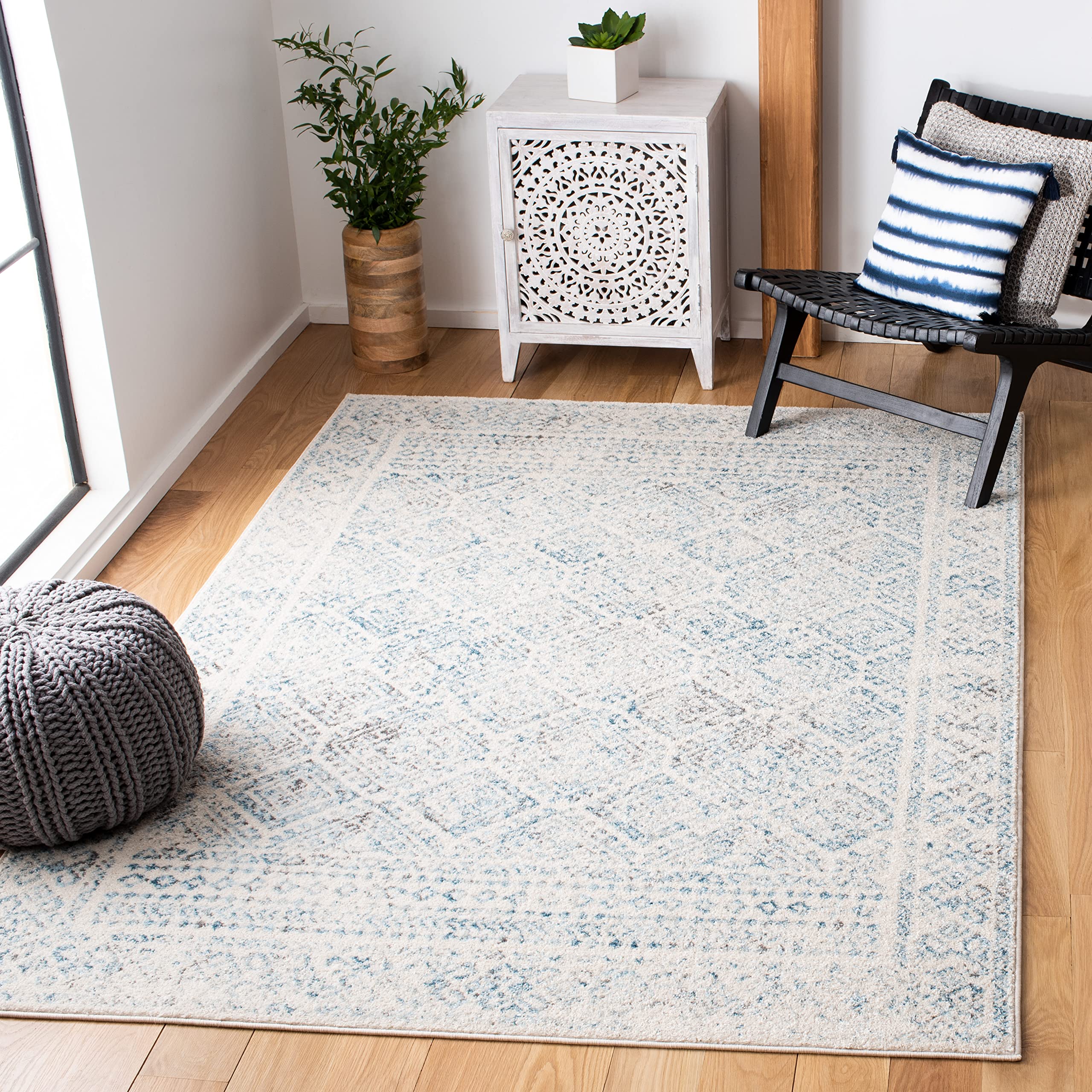 SAFAVIEH Tulum Collection Area Rug - 5'3" x 7'6", Ivory & Turquoise, Moroccan Boho Distressed Design, Non-Shedding & Easy Care, Ideal for High Traffic Areas in Living Room, Bedroom (TUL264B)