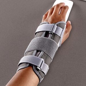 FUTURO Deluxe Wrist Stabilizer Left Hand, Adjustable