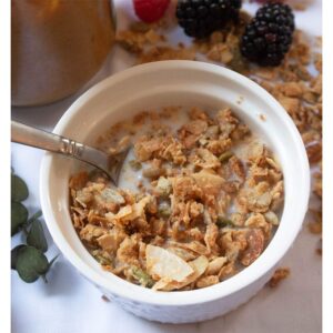 Keto Peanut Butter Crunch Granola by Keto and Co | Just 2.7g Net Carbs Per Serving | Gluten Free, Low Carb, Diabetic Friendly, Naturally Sweetened, No Added Sugar, Non-GMO | (10 Servings)