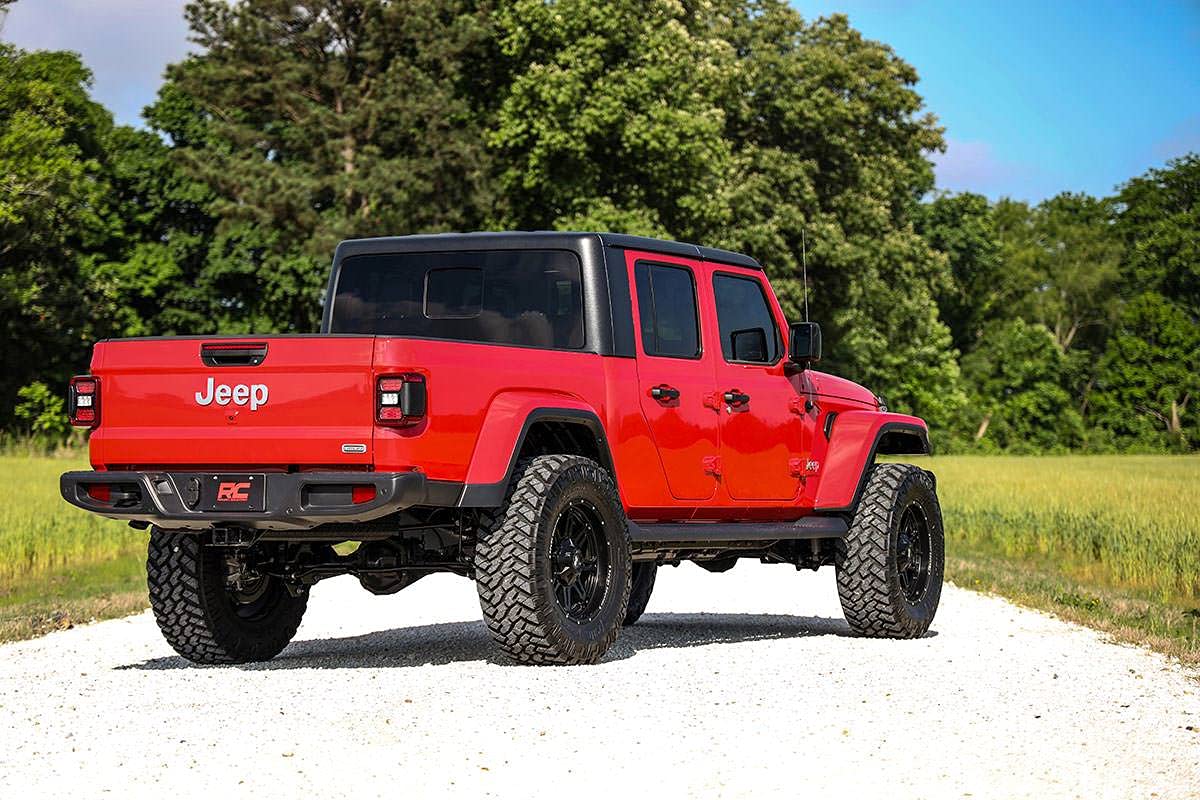 Rough Country 3.5" Lift Kit for 2020-2024 Jeep Gladiator JT 4WD - 64930