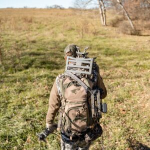 Elevation Hunt Emergent 1800 Pack Olive/tan