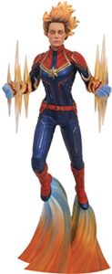 diamond select toys marvel gallery: captain marvel (binary power movie version) pvc figure, multicolor, 11 inches