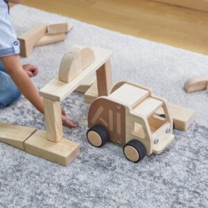 Guidecraft Wooden Garbage Truck: Vehicle Play Set, Kids Learning and Educational Dramatic Play Toy