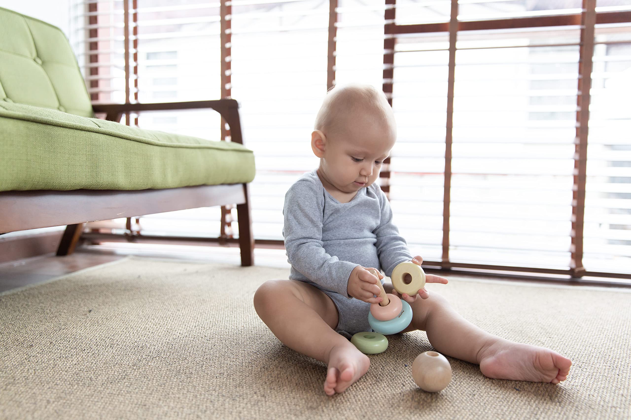 PlanToys Wooden Stacking Rings Baby Toy - Sustainably Made from Rubberwood Featuring Organic-Pigment Coloring and Water-Based Dyes with Collapsible Central Rod for Safety