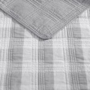 Eddie Bauer- Queen Quilt Set, Cotton Reversible Bedding with Matching Shams, Home Decor for All Seasons (Lakehouse Plaid Light Grey, Queen)