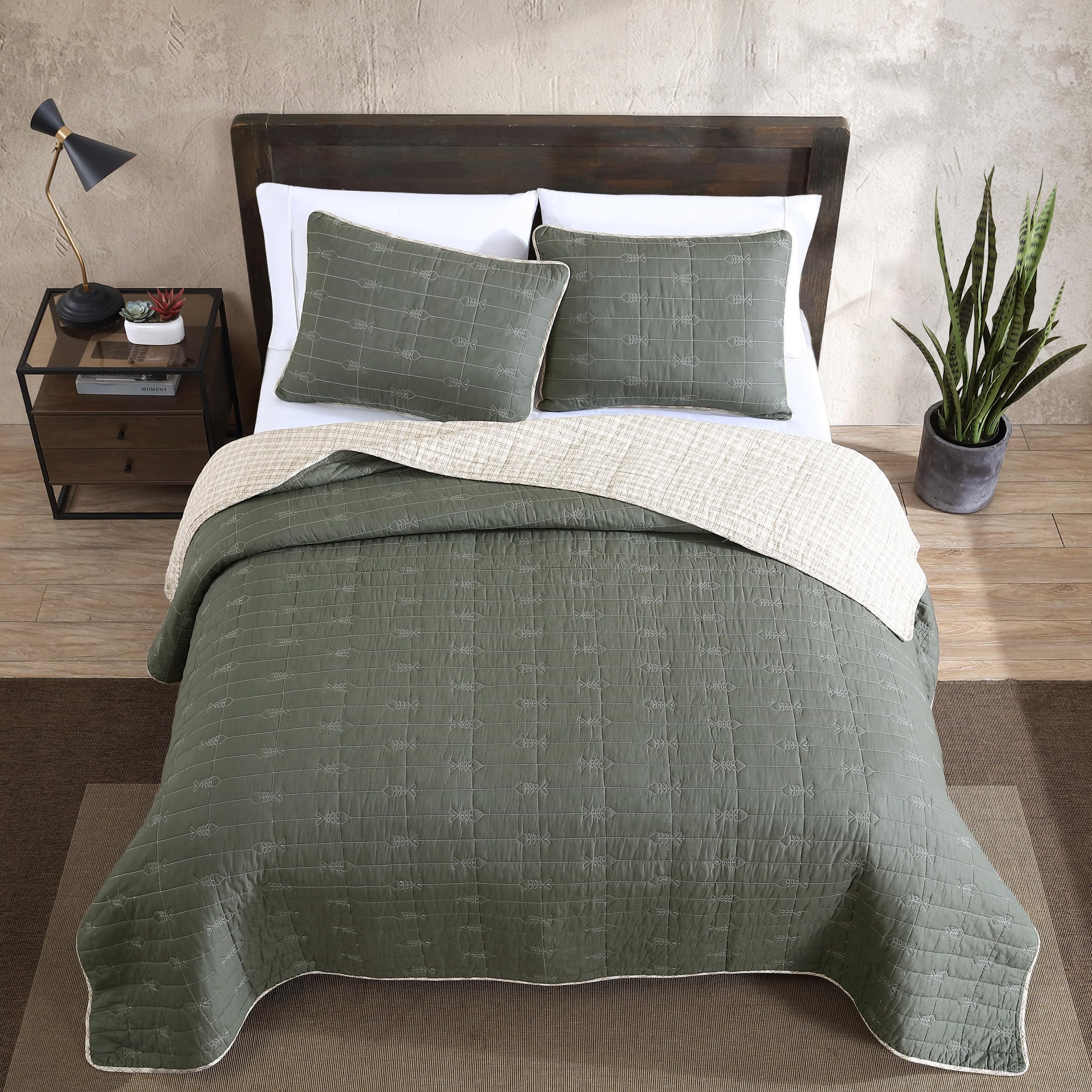 Eddie Bauer - King Quilt Set, Reversible Cotton Bedding with Matching Shams, Lightweight Home Decor for All Seasons (Troutdale Green, King)