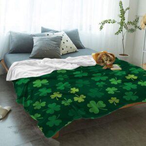 Twin Size Flannel Fleece Adults Bed Blanket Soft Throw-blankets for Kids Girls Boys,Green Four Leaf Clover St.Patrick's Day,Lightweight Breathable Blankets for Bedroom Living Room Sofa Couch,39x49in