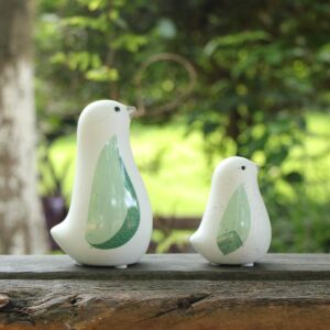 Unique Sitting Birds Figurines with Green Leaf Wings , Animal Statues, Home Garden Décor Tabletop Ornament A (Set of 2)