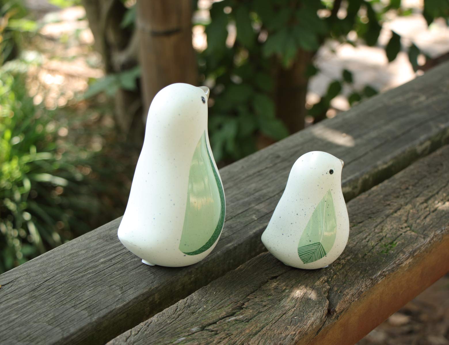 Unique Sitting Birds Figurines with Green Leaf Wings , Animal Statues, Home Garden Décor Tabletop Ornament A (Set of 2)