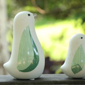 Unique Sitting Birds Figurines with Green Leaf Wings , Animal Statues, Home Garden Décor Tabletop Ornament A (Set of 2)