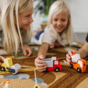 Melissa & Doug Round the Construction Zone Work Site Activity Play Rug With 3 Wooden Trucks (39" x 36")