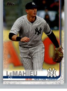 2019 topps update (series 3) #us233 dj lemahieu new york yankees official baseball trading card