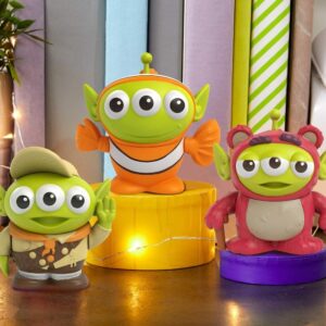 Mattel Pixar Alien Remix Lotso Nemo Russell 3-Pack Character Figures in a Pizza Box Package, 3-in Toys from Mattel Disney Pixar Movies Toy Story Finding Nemo Up, for Collectors Ages 6 Years & Older