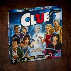 Hasbro Gaming Clue Game Ghost of Mrs. White, Mystery Board Game, Compatible with Alexa, Kids Ages 8 and Up (Amazon Exclusive)