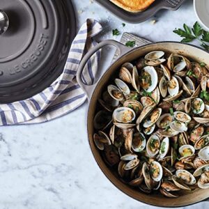 Le Creuset Signature Cast Iron Cookware Set - 9 Piece (Oyster)