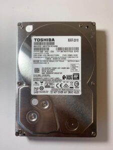 toshiba 2tb hdd 7.2k rpm 3.5" 6gb/s sata hard disk drive model: dt01aca200 dp/n: 6hfw3