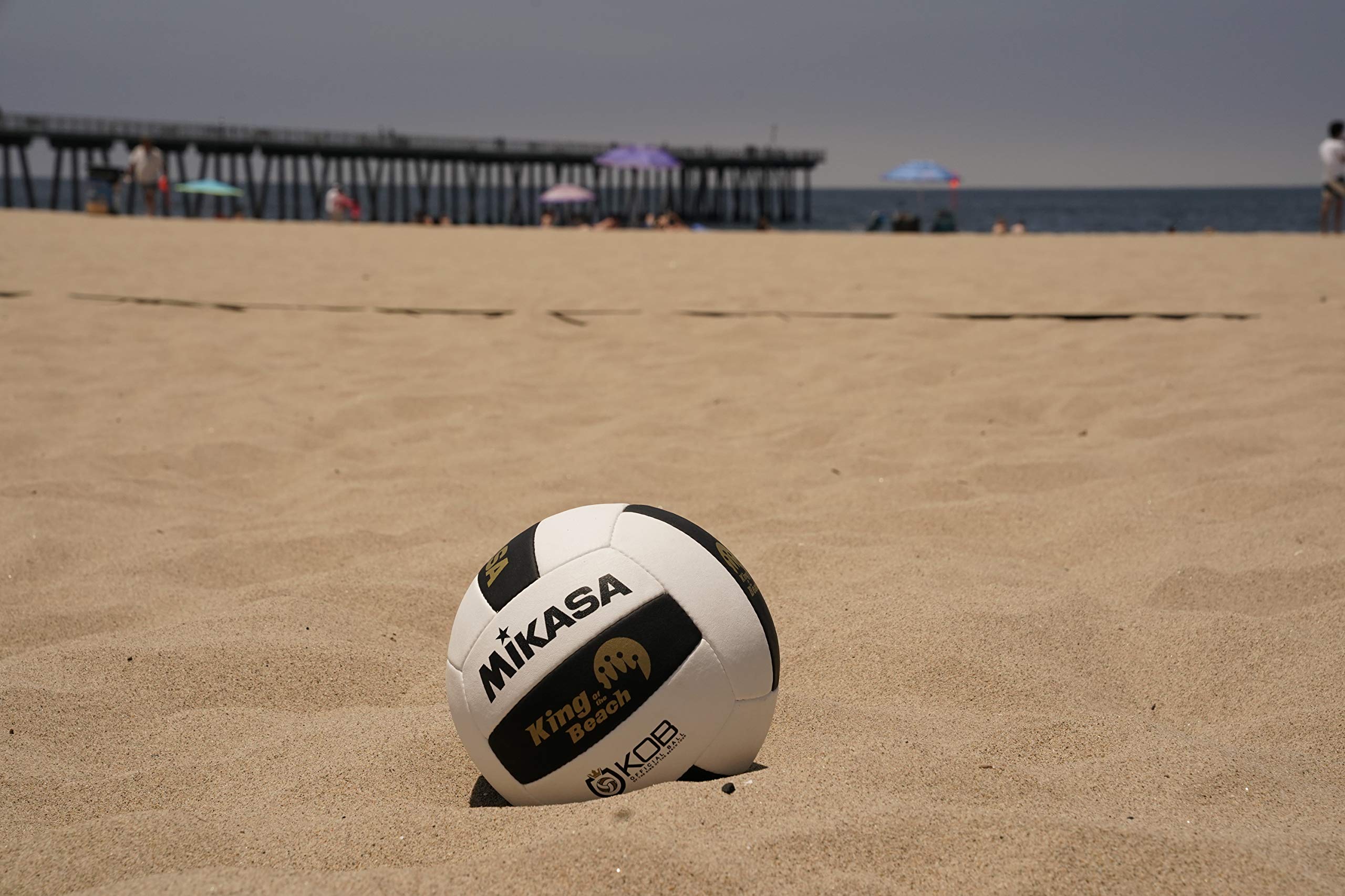 KING OF THE BEACH Miramar Volleyball by Mikasa - The Official Tour Beach Volleyball Designed by Olympian and World Champion Sinjin Smith