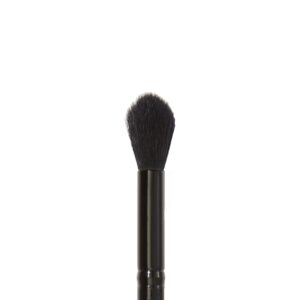 e.l.f. Fluffy Eye Blender Brush | Vegan Makeup Tool | Flawlessly Applies Eyeshadow & Sets Concealer