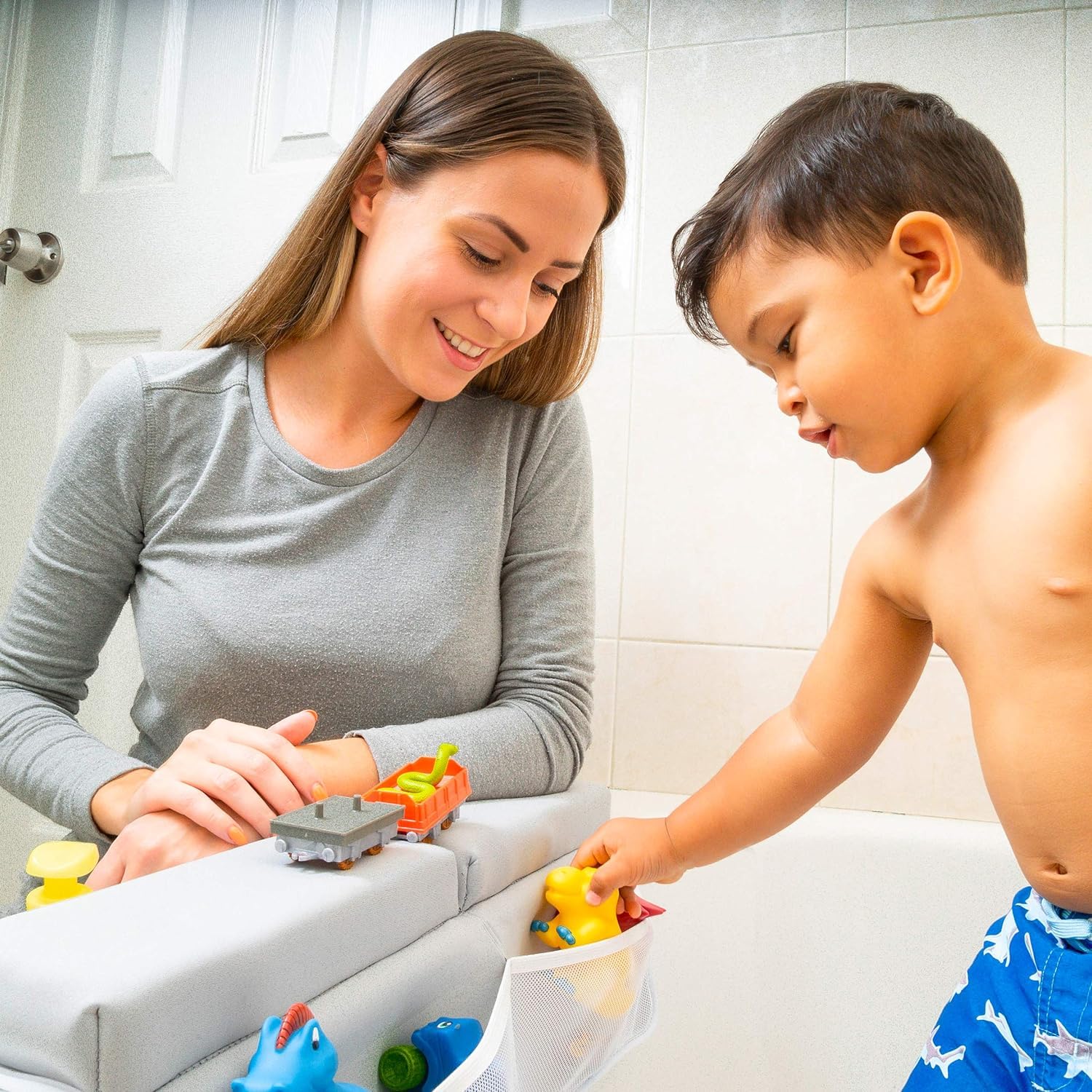 BATALEE Foam Baby Bath Kneeler and Elbow Rest Pad Set - Non-Slip Painless Thick Kneeling Pad - Bath Toy Organizer - X-Large Gray