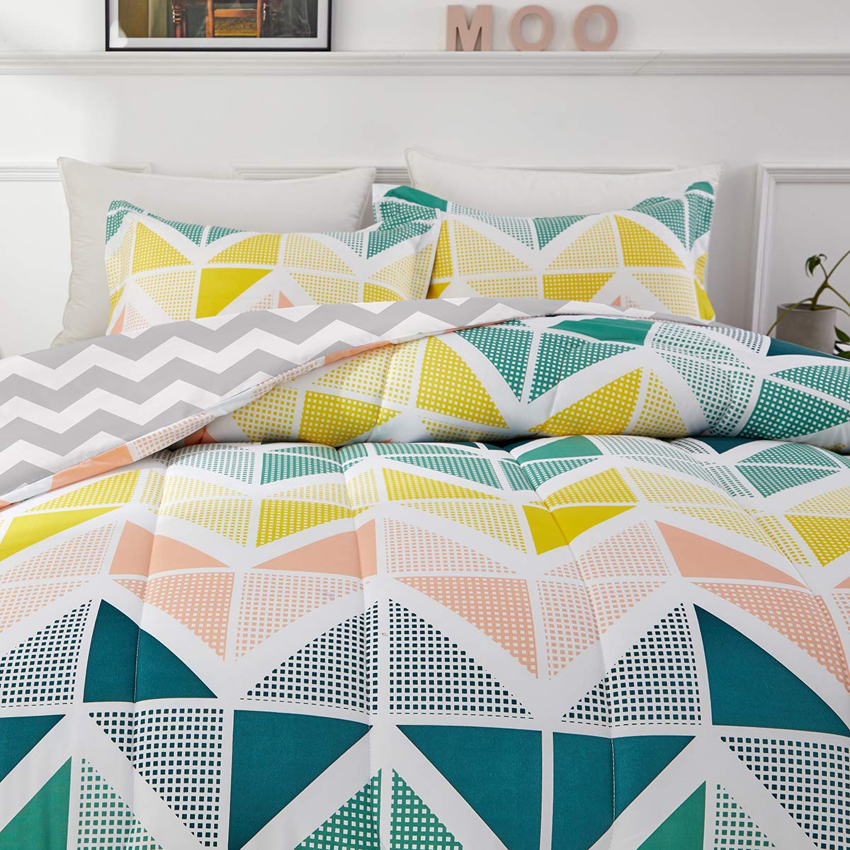 UOZZI BEDDING Comforter Set Queen Size 3 Pieces Colorful Style Yellow Green Cubes Triangles Print Reversible Down Alternative 800 TC Kids Adult Duvet Sets