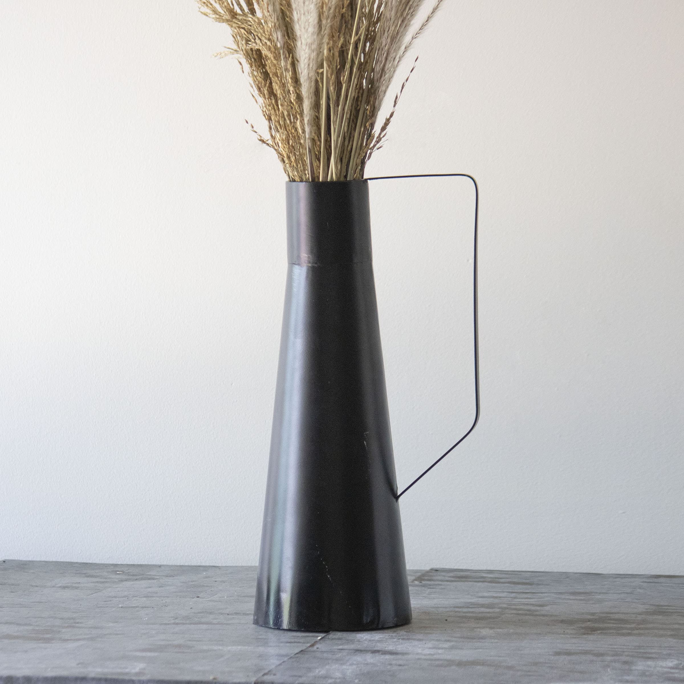 Foreside Home & Garden Black Modern Metal Decorative Vase, 79