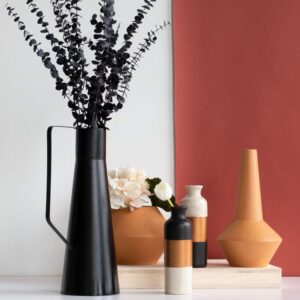 Foreside Home & Garden Black Modern Metal Decorative Vase, 79