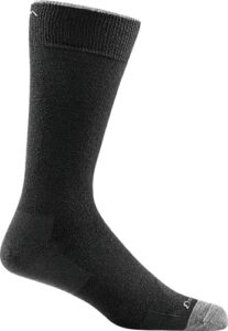 darn tough men's solid crew lightweight sock (style 6032) - black, large