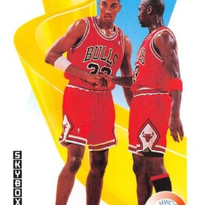 1991-92 SkyBox Basketball #462 Michael Jordan/Scottie Pippen Chicago Bulls TW Official NBA Trading Card