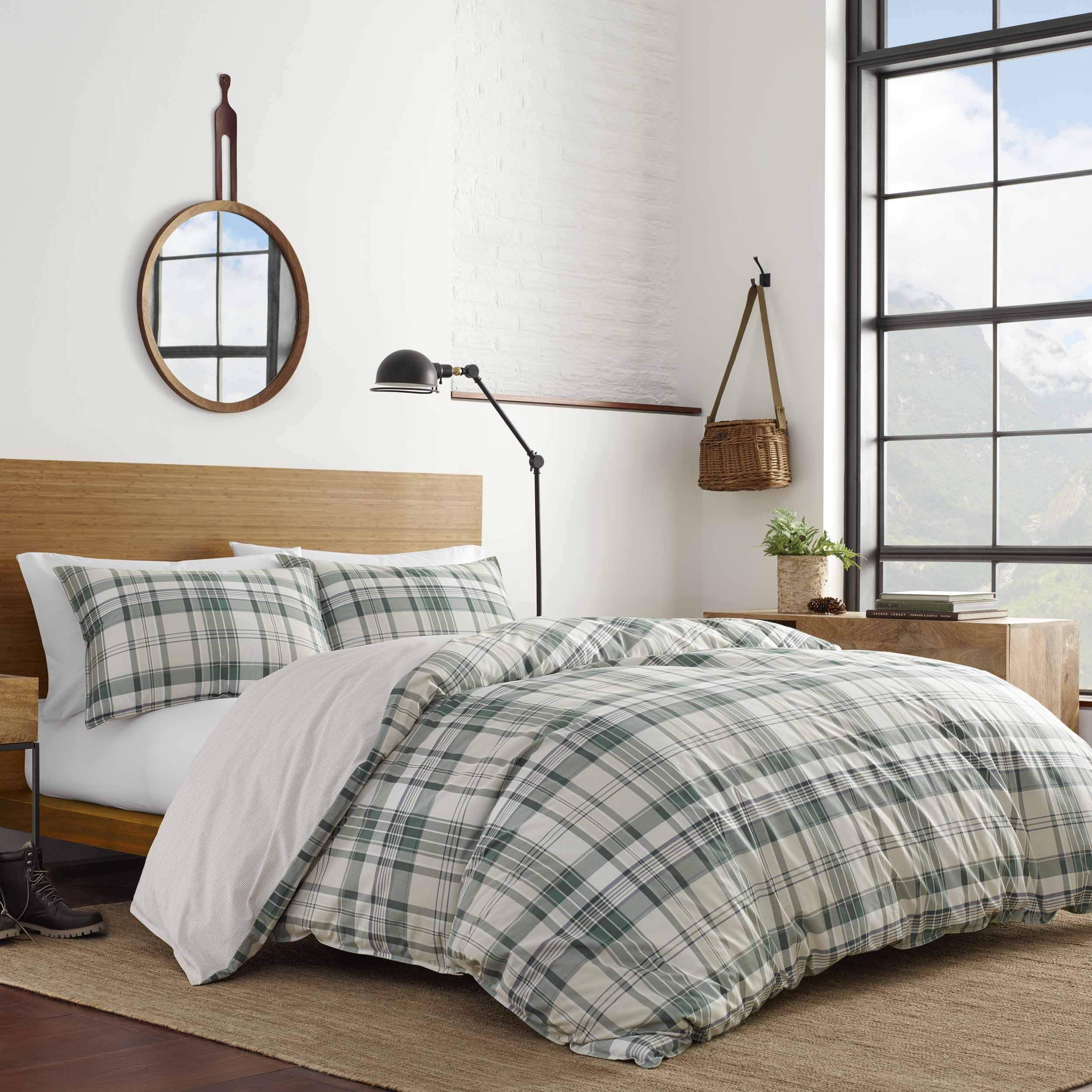 Eddie Bauer - Twin Duvet Cover Set, Cotton Reversible Bedding with Matching Sham, Plaid Home Decor for All Seasons (Timbers Evergreen, Twin)