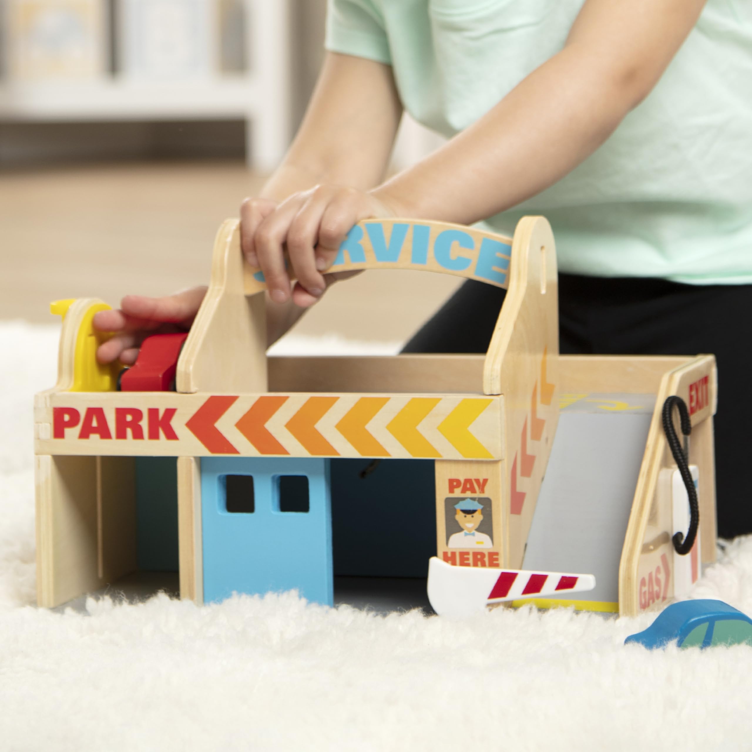 Melissa & Doug Service Station Parking Garage With 2 Wooden Cars and Drive-Thru Car Wash (SIOC)