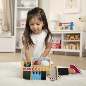 Melissa & Doug Service Station Parking Garage With 2 Wooden Cars and Drive-Thru Car Wash (SIOC)