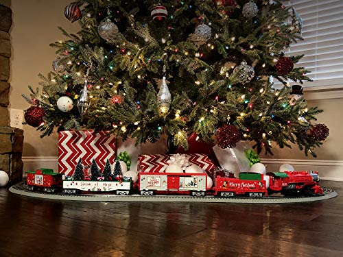 Lionel Disney Christmas LionChief 0-8-0 Set with Bluetooth Capability, Electric O Gauge Model Train Set with Remote 0.5 Liters