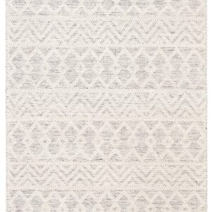 SAFAVIEH Natura Collection Area Rug - 8' x 10', Ivory & Black, Handmade Boho Fringe Wool, Ideal for High Traffic Areas in Living Room, Bedroom (NAT353A)