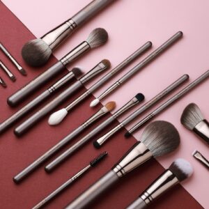 Professional Makeup Brush Set,Eigshow Makeup Brushes Perfect for Foundation Face Powder Blending Blush Bronzer Eyeliner Eye Shadow Brows with Case(PRO 18pcs Coffee)