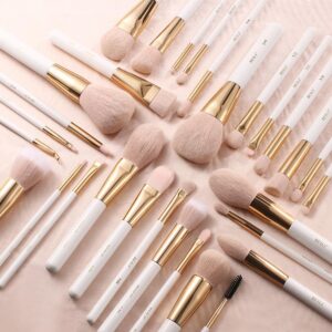 BEILI Makeup Brushes Set 30Pcs Professional Makeup Brush Premium Pink Vegan Synthetic Kabuki Foundation Blending Brush Face Powder Blush Concealers Eye Shadows Make Up Brush Set (White/Rose Golden)