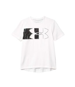 under armour split logo print fill short sleeve t-shirt, white (101)/black, youth small