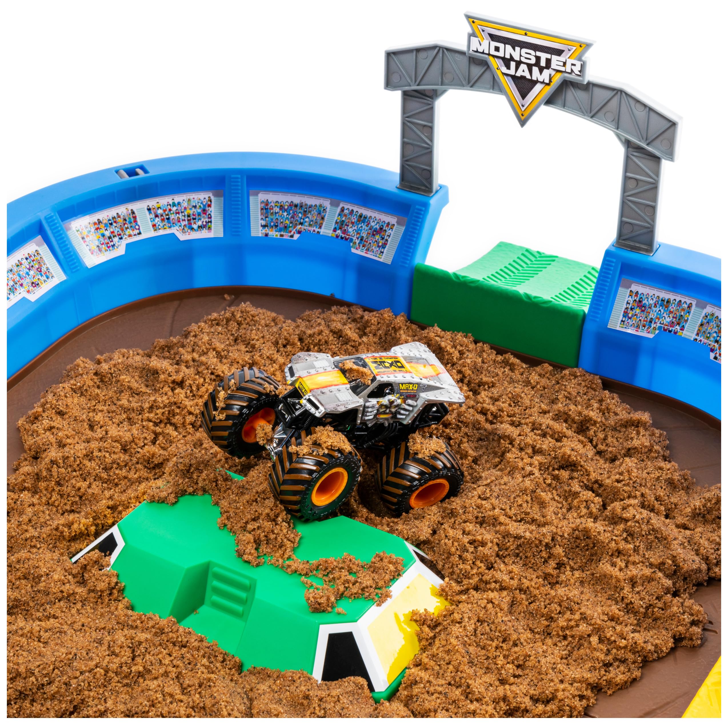 Monster Jam, Monster Dirt Arena 24-inch Playset with 2lbs of Monster Dirt and Exclusive 1:64 Scale Die-Cast Monster Jam Truck